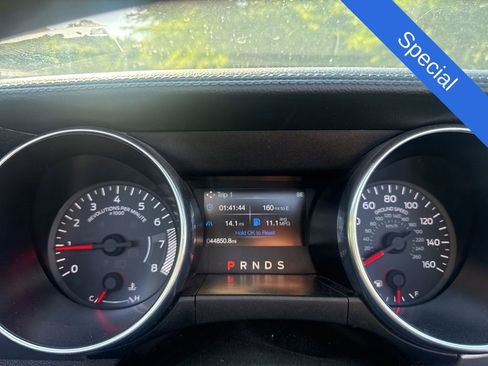 Used 2020 Ford Mustang Premium RWD image 9