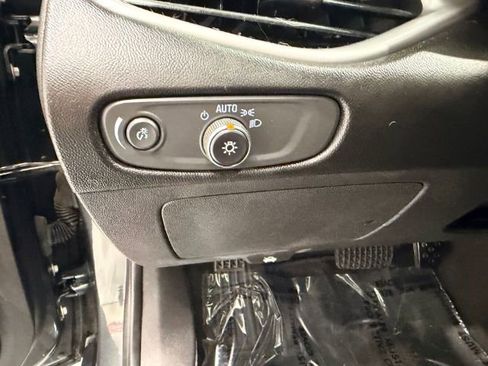 Used 2018 Chevrolet Malibu LS FWD image 18