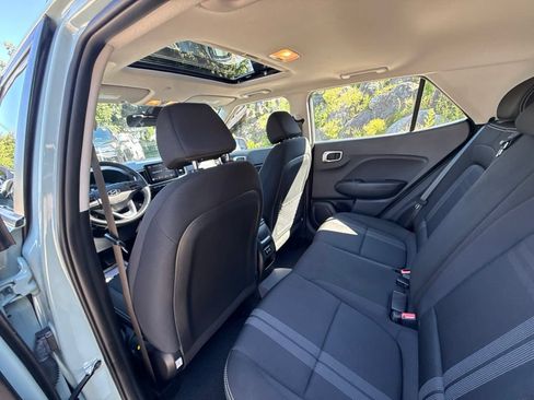 Certified 2025 Hyundai Venue SEL FWD image 20