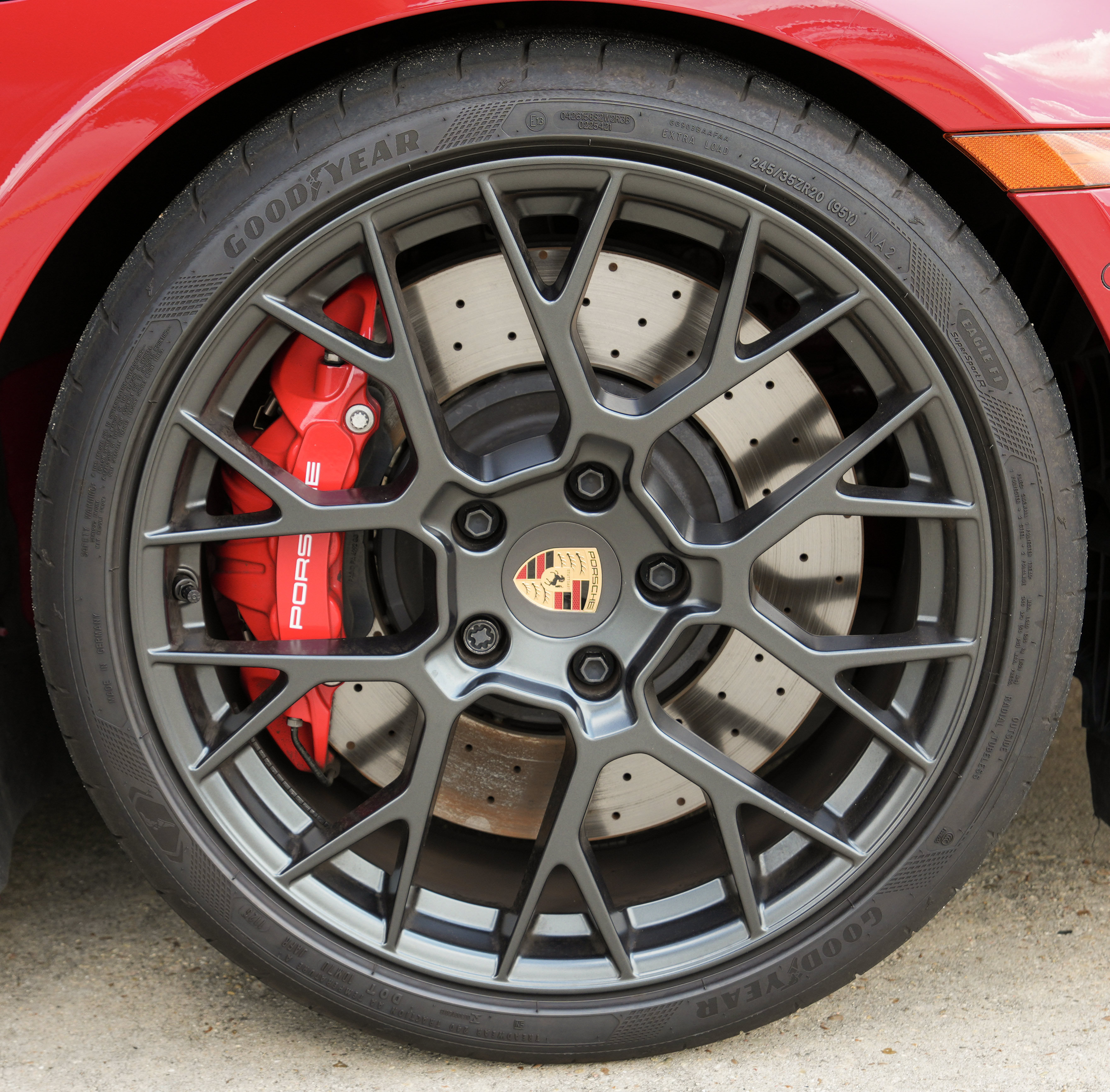Certified 2025 Porsche 911 Carrera 4 GTS AWD/4WD image 11