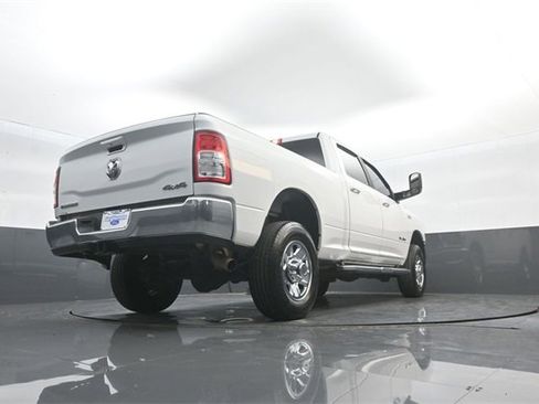 Used 2021 RAM 2500 Big Horn image 32