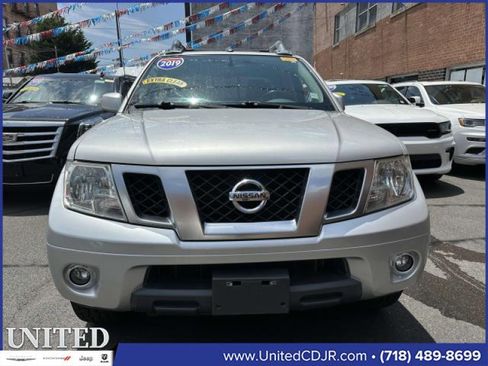 Used 2019 Nissan Frontier PRO-4X w/ Pro-4x Luxury Package image 7