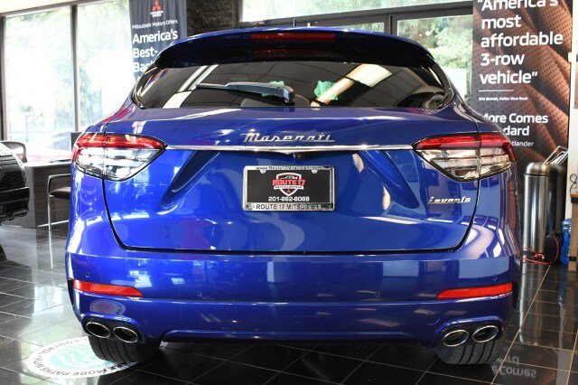 Used 2023 Maserati Levante GT AWD/4WD image 14