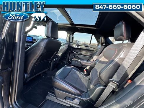 Used 2022 Ford Explorer ST-Line image 18