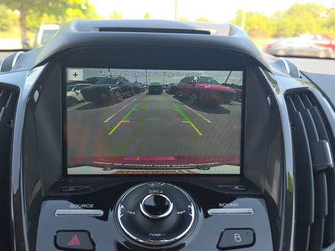 Used 2016 Ford Escape Titanium FWD image 19