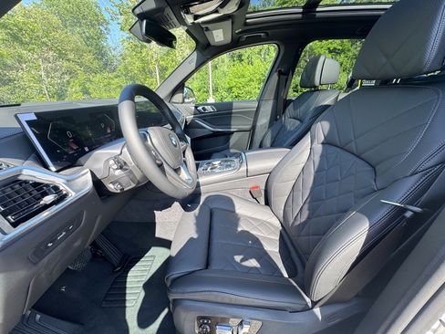 Used 2026 BMW X5 xDrive40i w/ Premium Package image 16