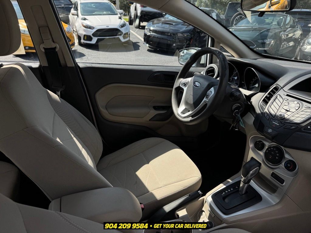 Used 2017 Ford Fiesta SE FWD image 36
