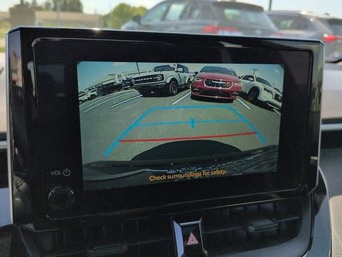 Used 2023 Toyota Corolla SE w/ SE Package AWD/4WD image 22