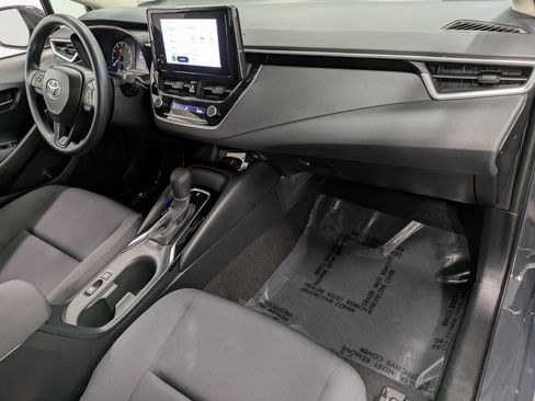 Used 2024 Toyota Corolla LE image 29
