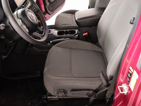 Used 2024 Jeep Wrangler Sport S image 11