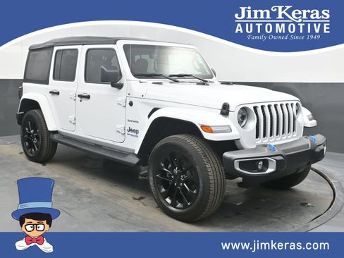 Used 2022 Jeep Wrangler Unlimited Sahara image 1