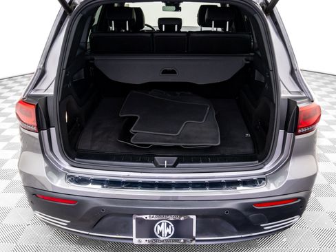 Certified 2023 Mercedes-Benz EQB 250+ w/ Exclusive Package image 31