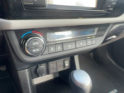 Used 2015 Toyota Corolla LE FWD image 14