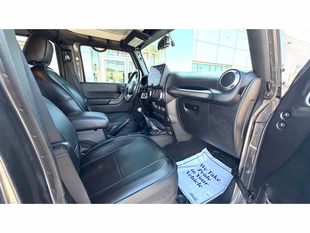 Used 2017 Jeep Wrangler Unlimited Sport AWD/4WD image 11