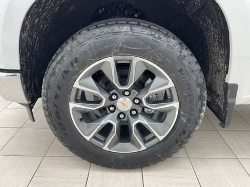 New 2026 Chevrolet Silverado 1500 LT AWD/4WD image 6