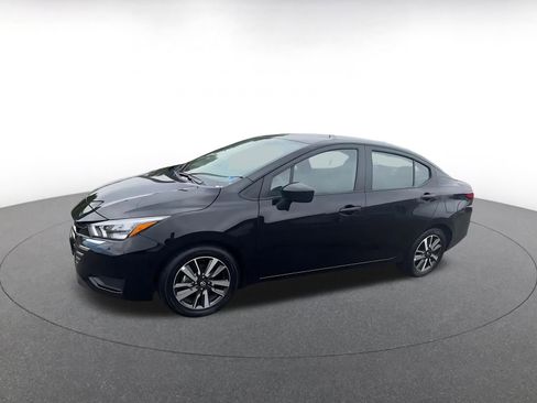 Used 2025 Nissan Versa SV FWD image 8