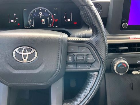 Used 2025 Toyota Tacoma SR5 AWD/4WD image 24