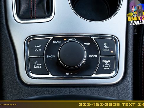 Used 2017 Jeep Grand Cherokee Trailhawk w/ Trailhawk Luxury Group AWD/4WD image 26