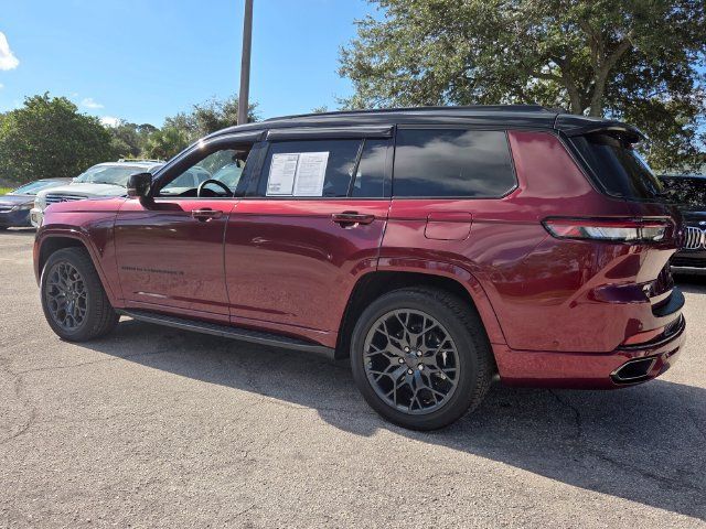 Used 2025 Jeep Grand Cherokee L Summit AWD/4WD image 5