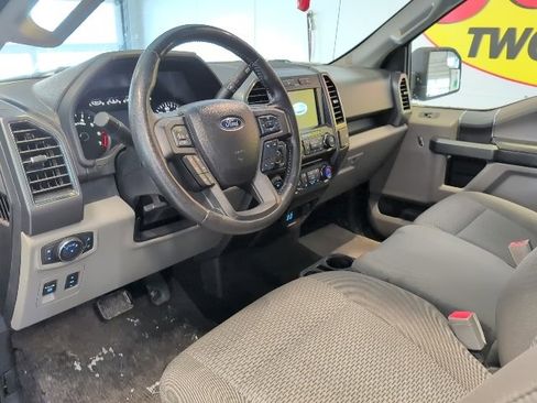 Used 2018 Ford F150 XLT w/ Equipment Group 302A Luxury image 8