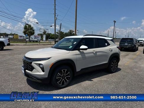 New 2026 Chevrolet TrailBlazer ACTIV w/ Driver Confidence Package image 1