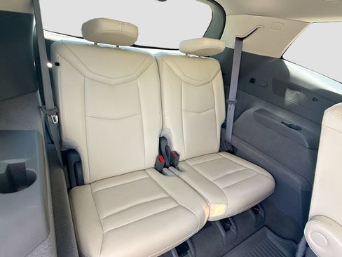 Used 2024 Cadillac XT6 Premium Luxury w/ LPO, Floor Liner Package AWD/4WD image 31