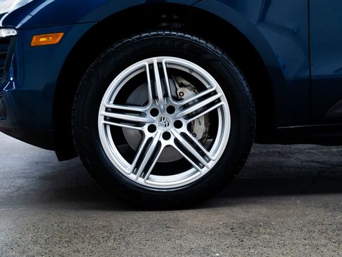 Used 2016 Porsche Macan S image 7