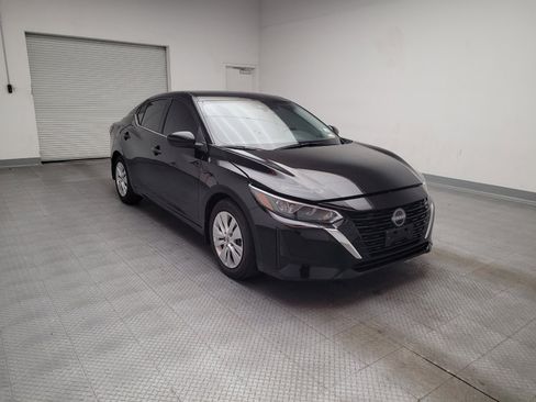 Used 2025 Nissan Sentra S image 13