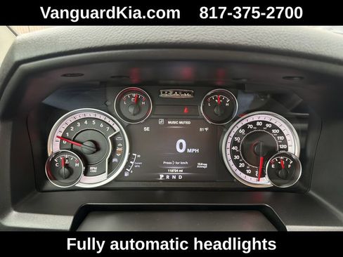 Used 2021 RAM 1500 Classic SLT w/ Luxury Group AWD/4WD image 11