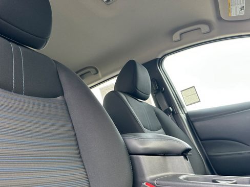 Certified 2024 Nissan Leaf S image 19