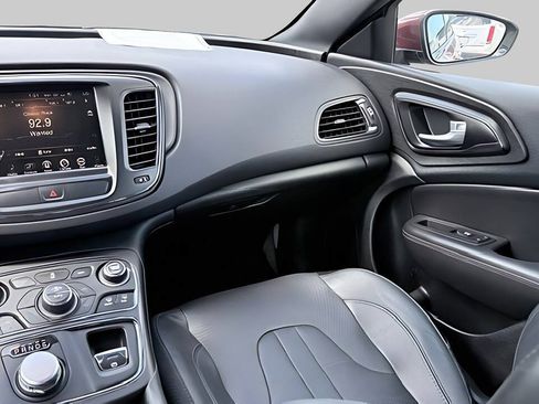 Used 2016 Chrysler 200 S w/ Navigation & Sound Group I FWD image 3