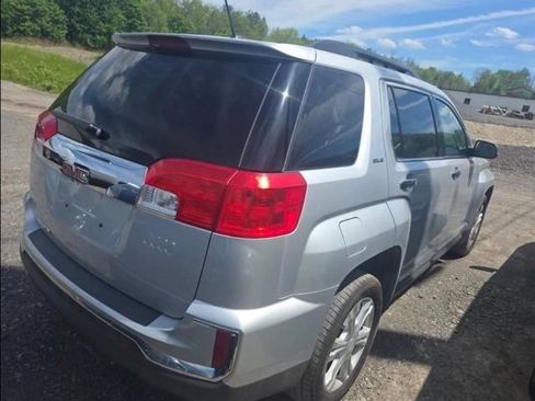 Used 2017 GMC Terrain SLE w/ Chrome Package FWD image 13