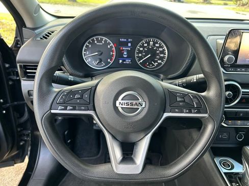 Used 2020 Nissan Sentra S image 17