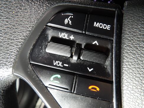 Used 2017 Hyundai Sonata SE image 17