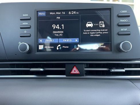 New 2026 Hyundai Elantra SE image 8