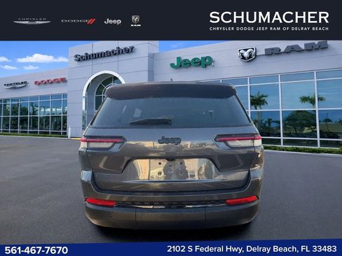 New 2025 Jeep Grand Cherokee L Altitude RWD image 6