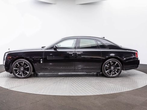 Used 2013 Rolls-Royce Ghost image 3