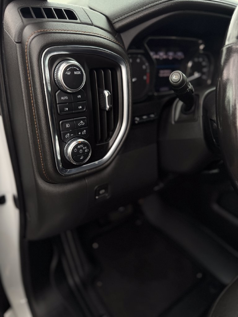 Used 2022 GMC Sierra 1500 AT4 w/ AT4 Premium Package AWD/4WD image 15