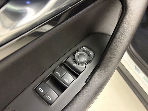 Certified 2021 Chevrolet Blazer RS w/ Driver Confidence II Package FWD image 33