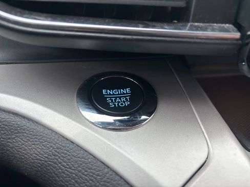 Used 2023 Ford Explorer XLT w/ Equipment Group 202A image 26