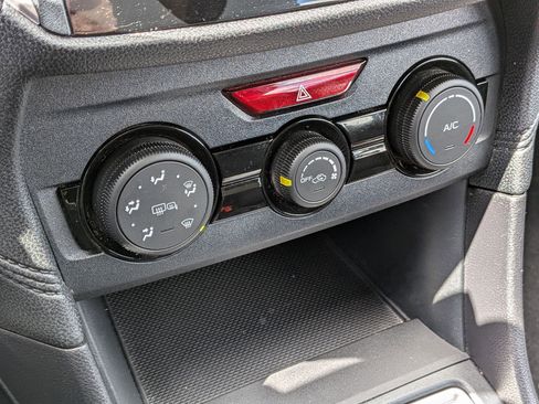 Used 2021 Subaru Impreza Premium image 23