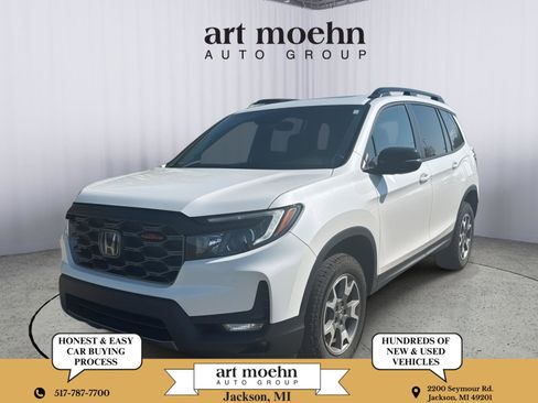 Used 2023 Honda Passport TrailSport image 1