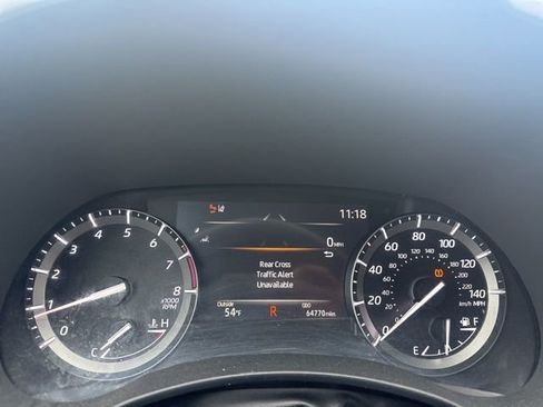 Used 2021 Toyota Highlander XLE image 18