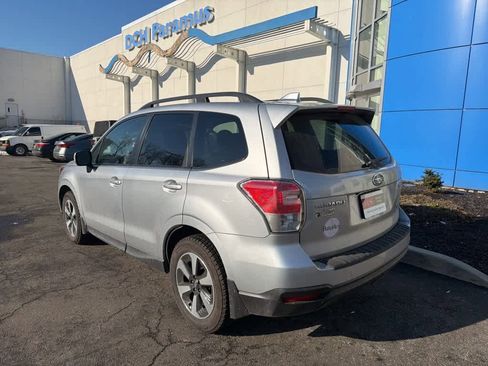 Used 2017 Subaru Forester 2.5i Premium w/ All-Weather Package image 9