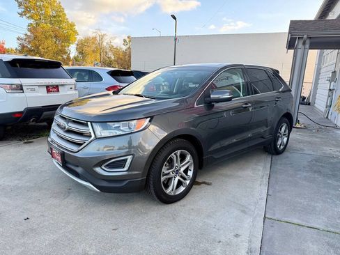 Used 2015 Ford Edge Titanium image 4