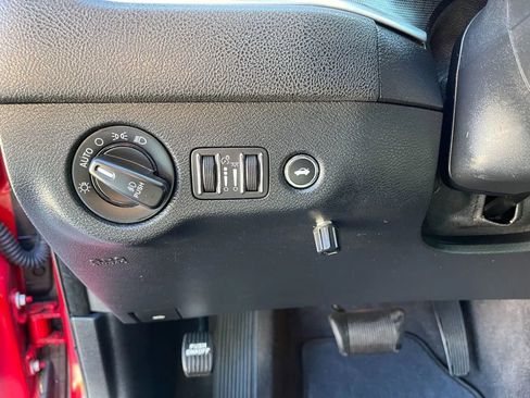 Used 2017 Dodge Charger R/T w/ Plus Group image 30