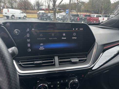 Certified 2024 Chevrolet Trax RS w/ Driver Confidence Package image 28