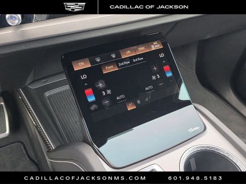 New 2026 Cadillac Vistiq Sport image 16