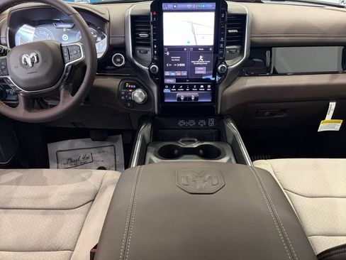New 2026 RAM 1500 Laramie AWD/4WD image 30