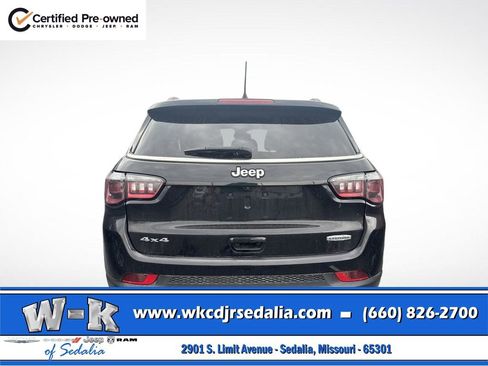 Used 2024 Jeep Compass Latitude AWD/4WD image 5